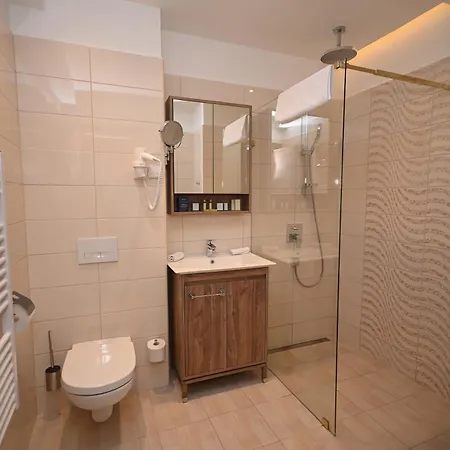 Foldana Hotell 4*